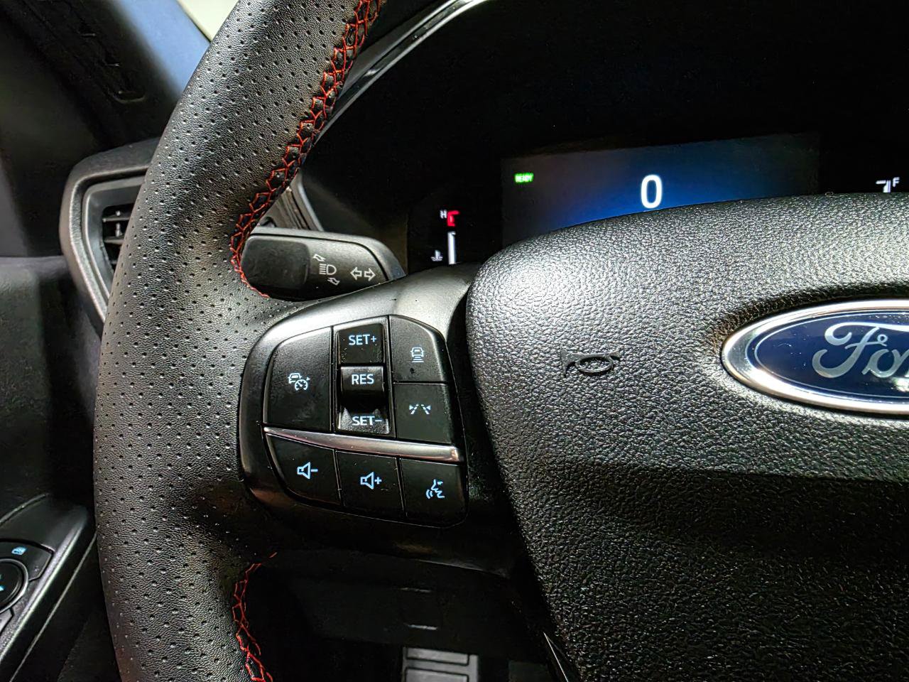 Used 2025 Ford Escape ST-Line Select w/ Tech Pack #1 AWD/4WD image 29
