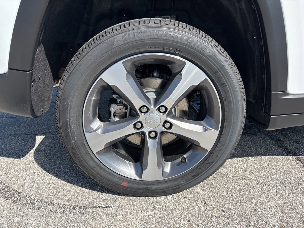 New 2026 Jeep Grand Cherokee Limited image 12