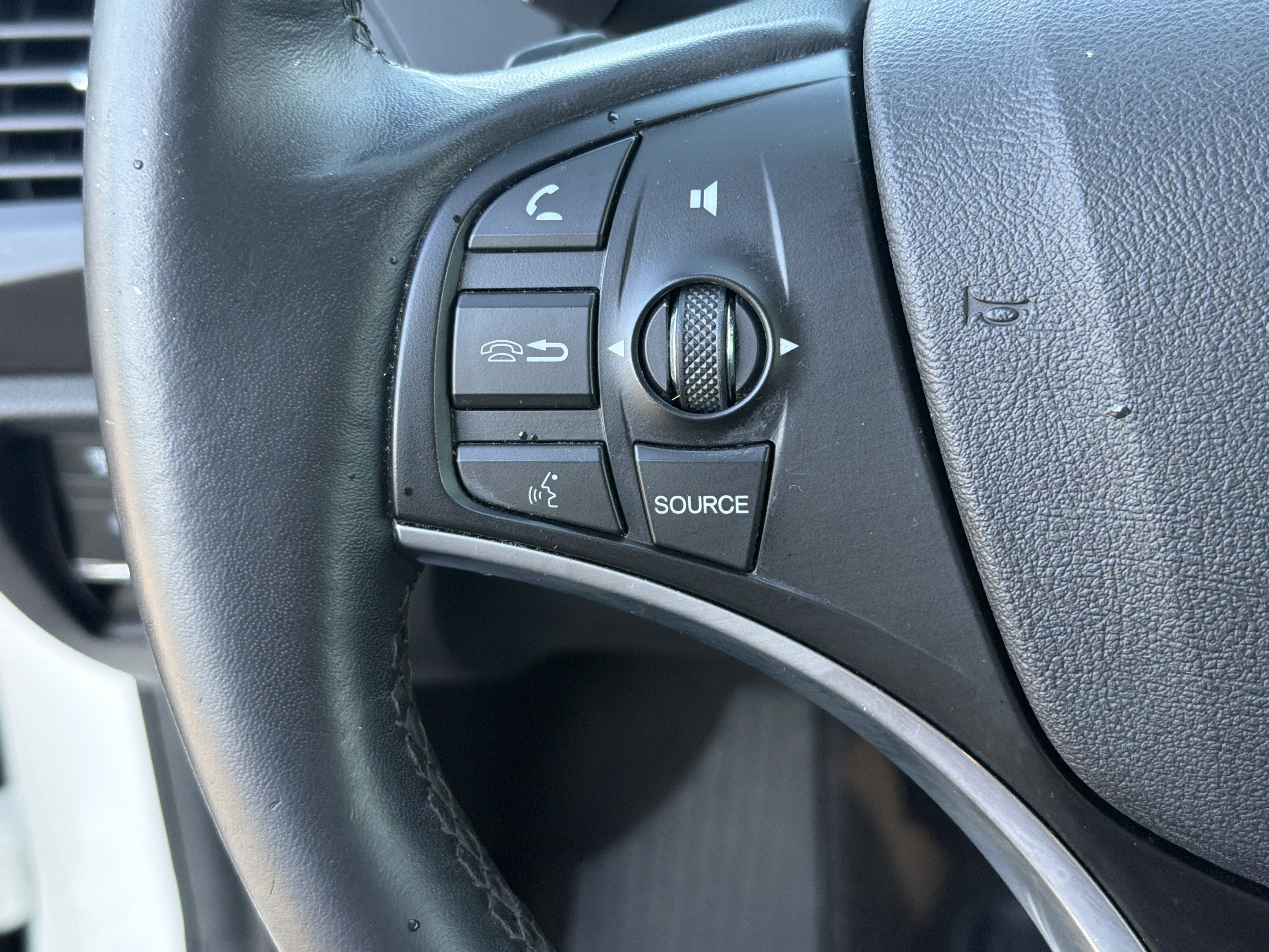 Certified 2017 Acura MDX SH-AWD w/ Technology Package image 19