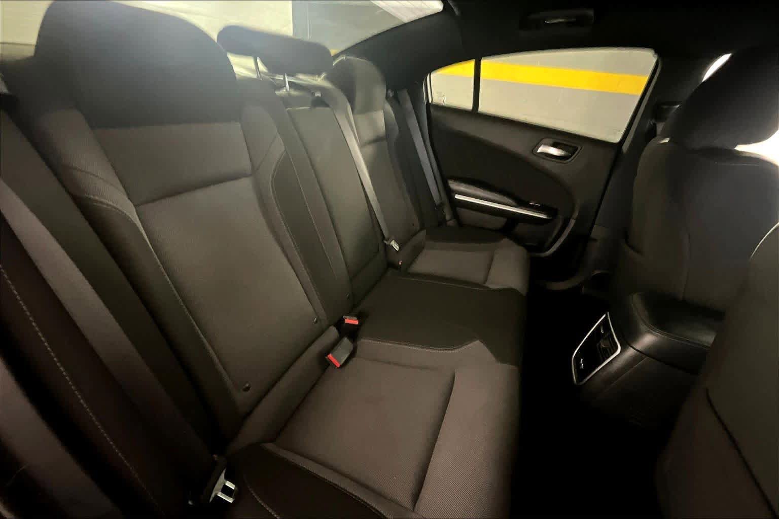 Used 2022 Dodge Charger SXT image 18