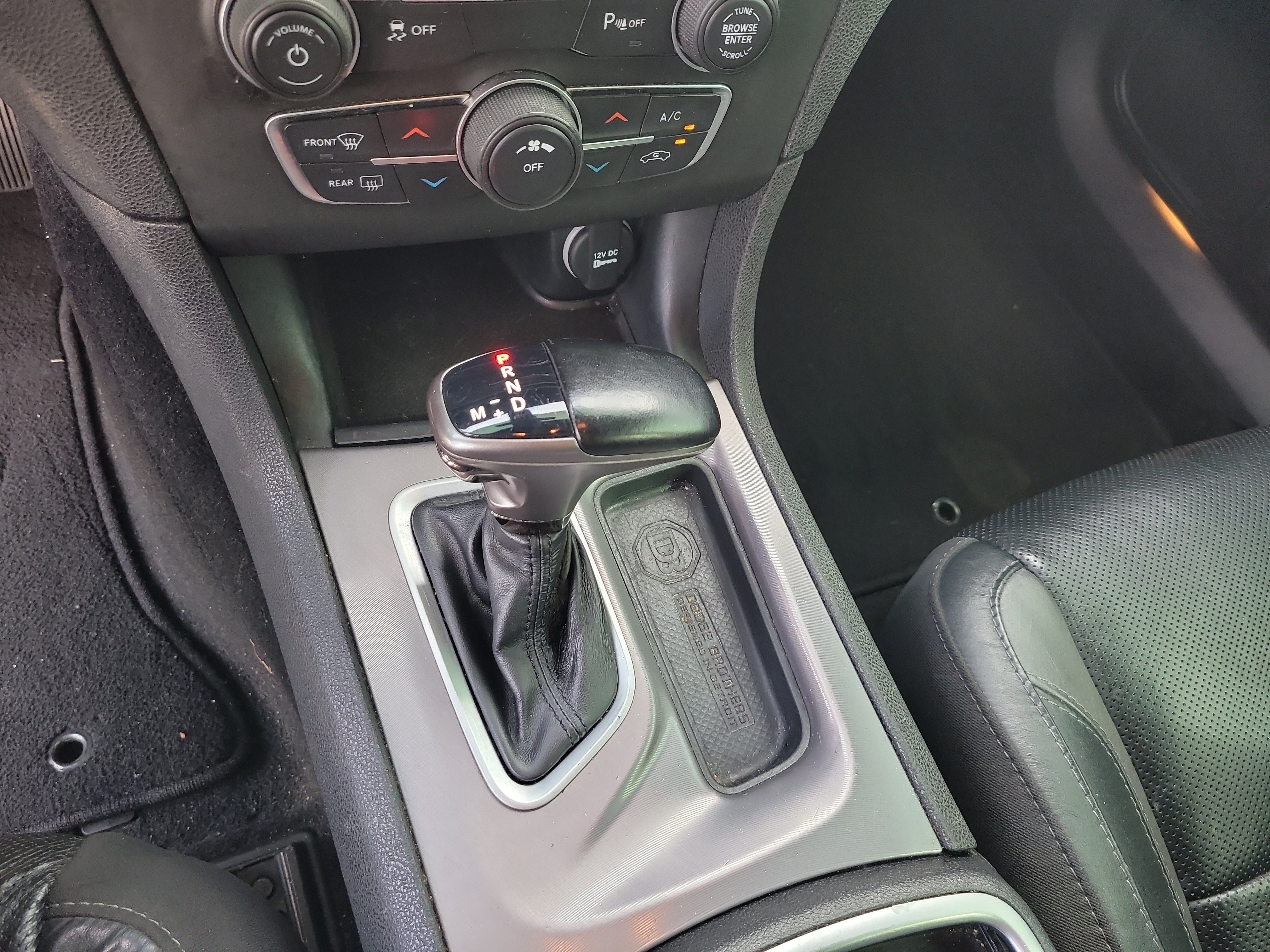 Used 2022 Dodge Charger SXT w/ Leather Interior Group RWD image 25