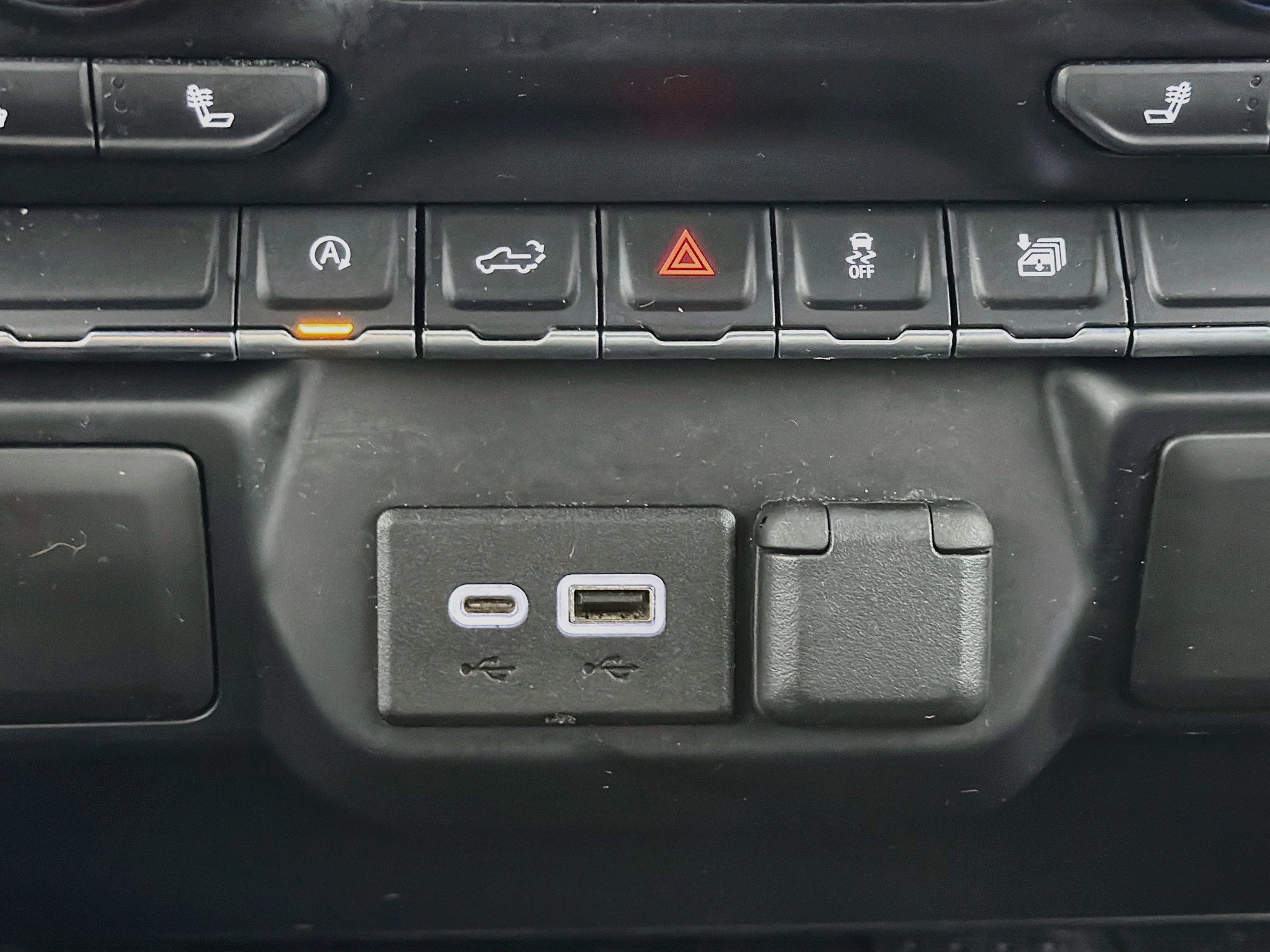 Used 2021 Chevrolet Silverado 1500 LT AWD/4WD image 25