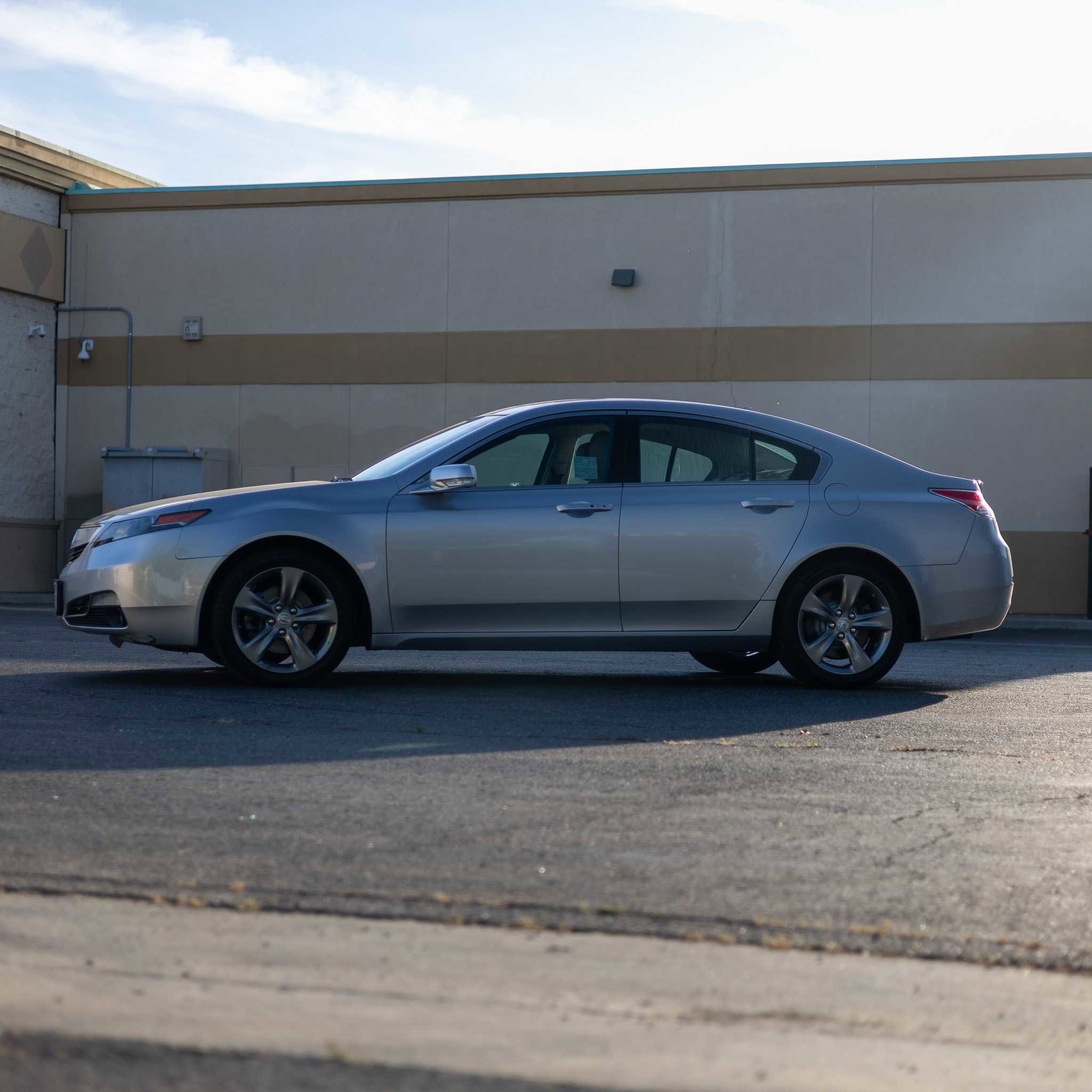Used 2012 Acura TL SH-AWD image 4