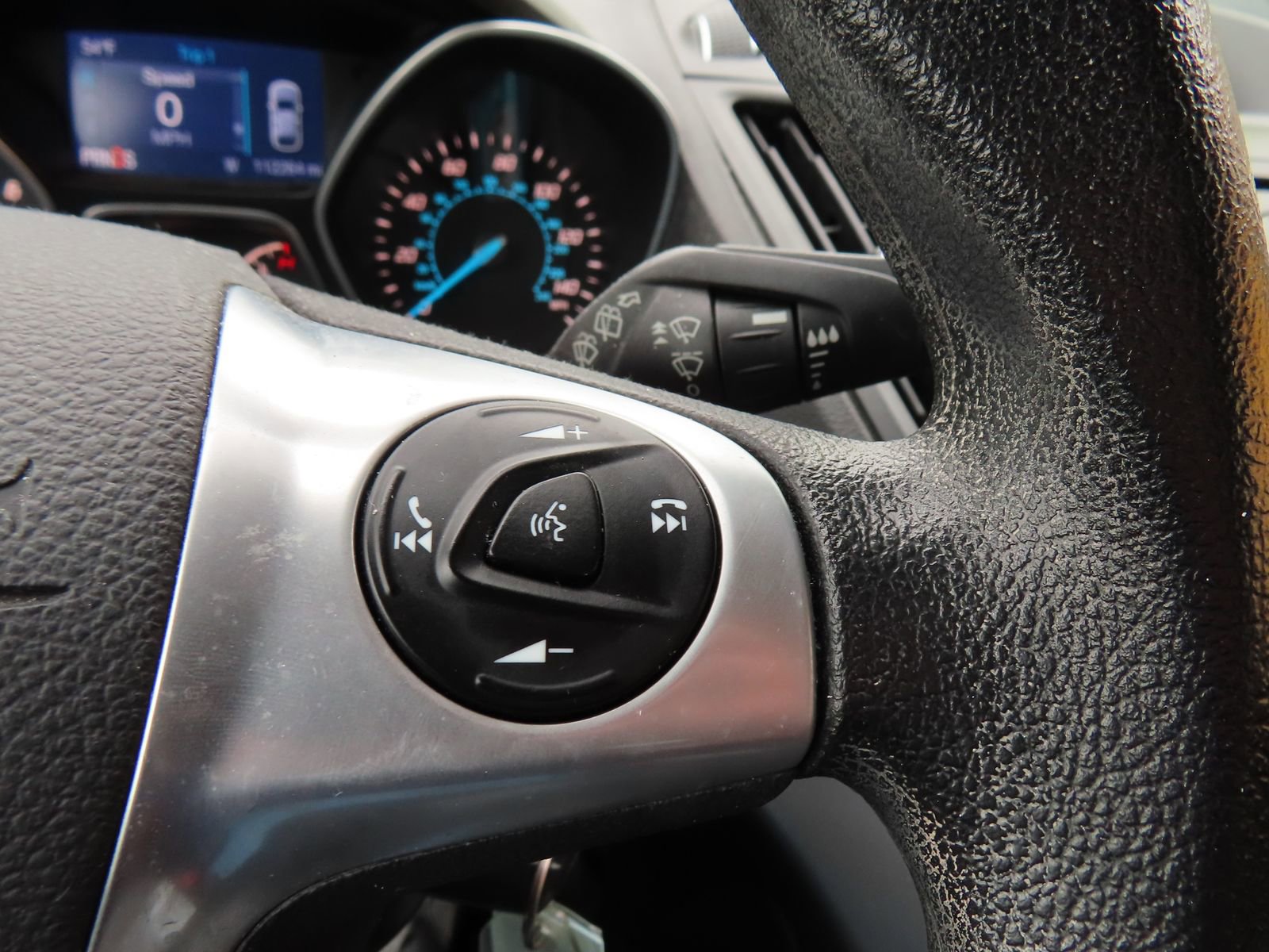 Used 2015 Ford Escape SE FWD image 19