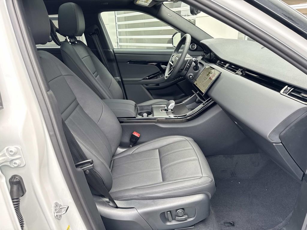 New 2026 Land Rover Range Rover Evoque Dynamic SE image 8