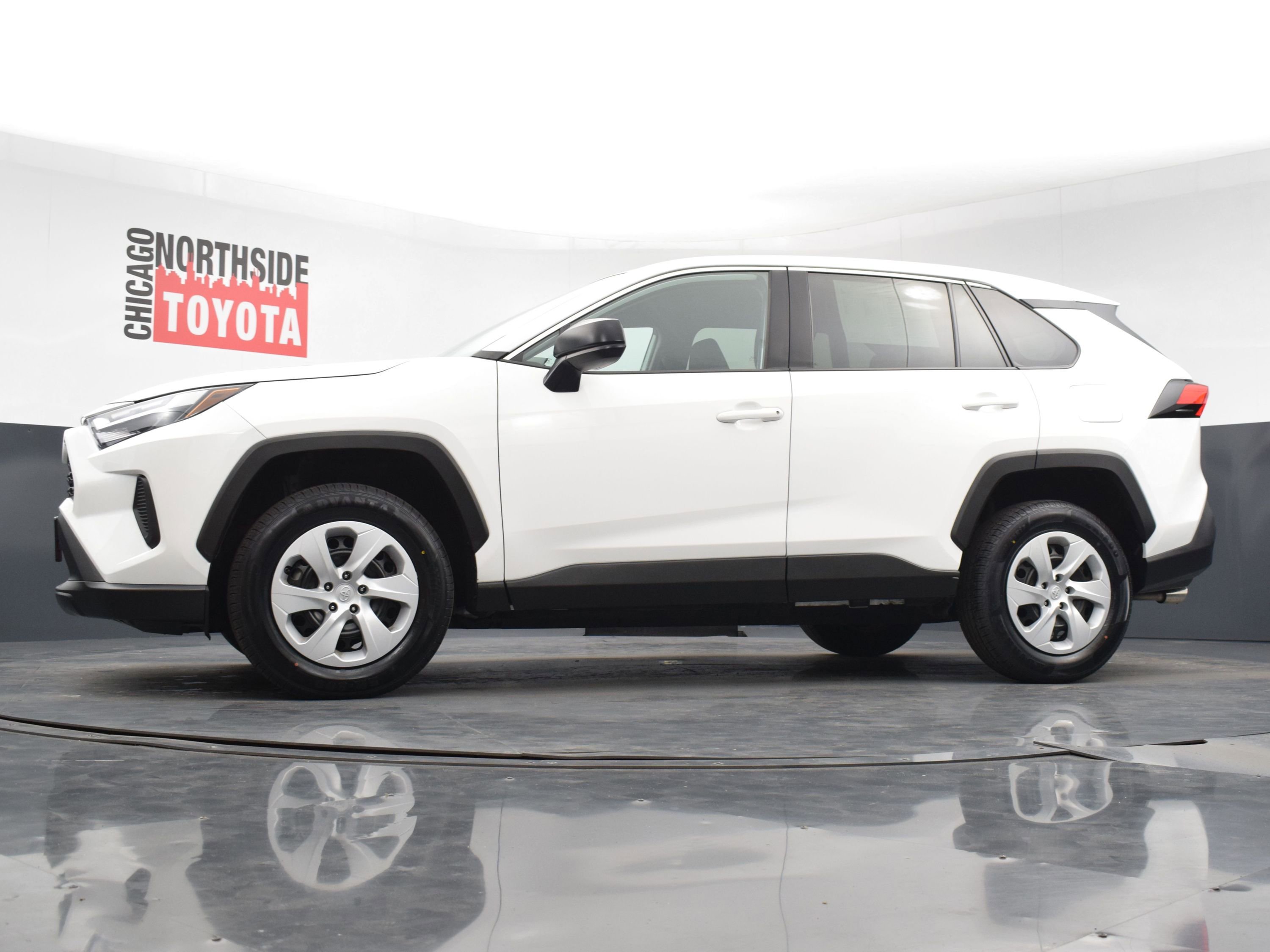 Used 2024 Toyota RAV4 LE image 24