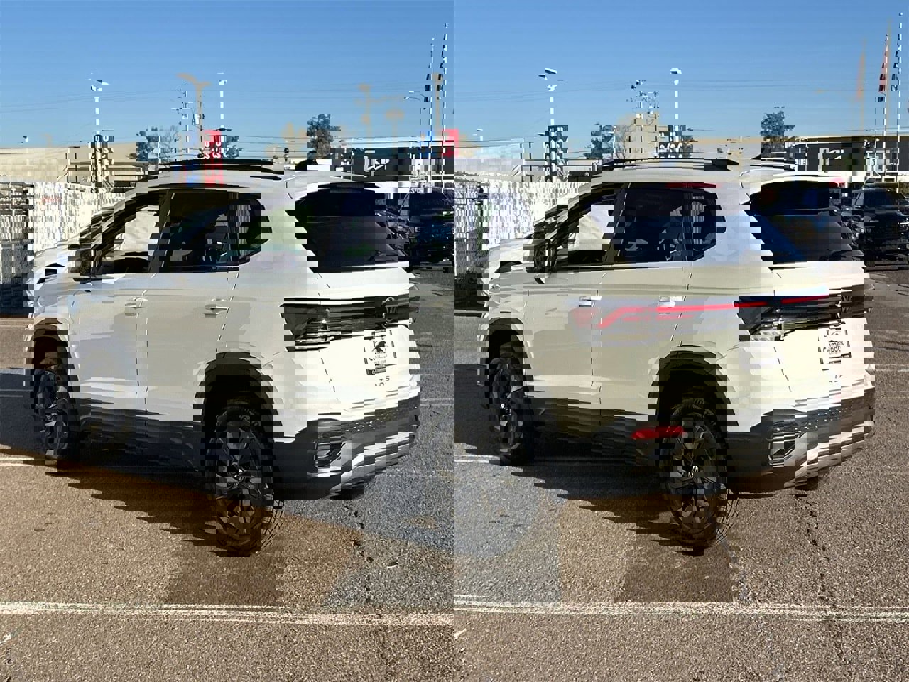 New 2026 Volkswagen Taos S image 4