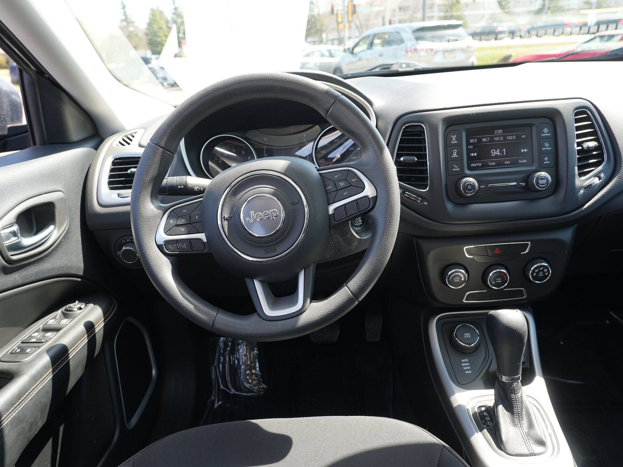 Used 2018 Jeep Compass Sport AWD/4WD image 21