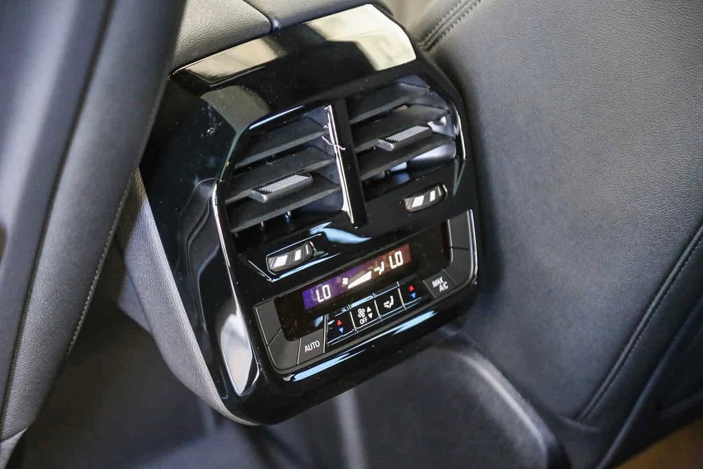 Used 2025 BMW iX xDrive50 w/ Premium Package image 19