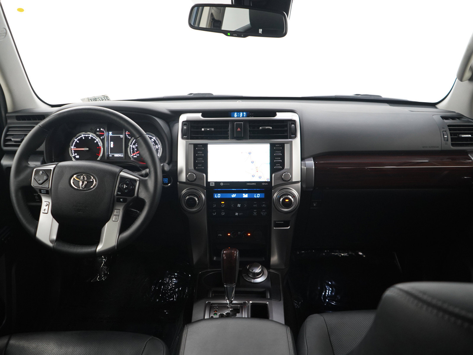 Used 2022 Toyota 4Runner Limited AWD/4WD image 13