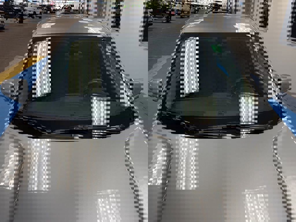 Used 2023 Chevrolet Equinox LT w/ LPO, Floor Liner Package image 11