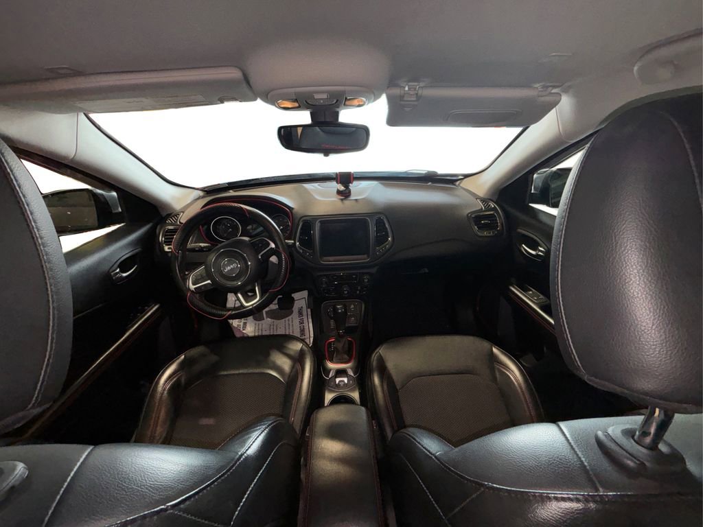 Used 2018 Jeep Compass Trailhawk AWD/4WD image 25