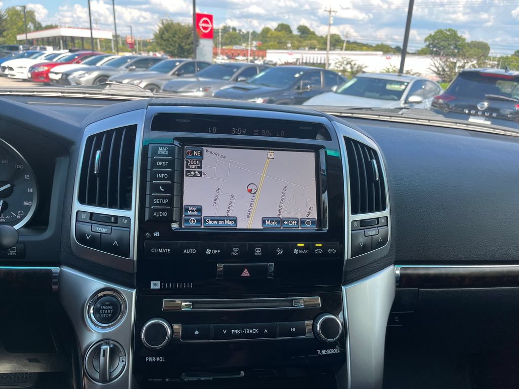 Used 2015 Toyota Land Cruiser AWD/4WD image 15