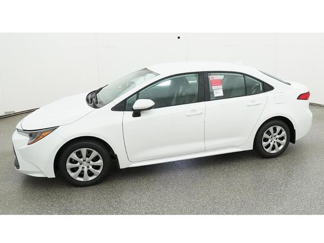 New 2026 Toyota Corolla LE image 2