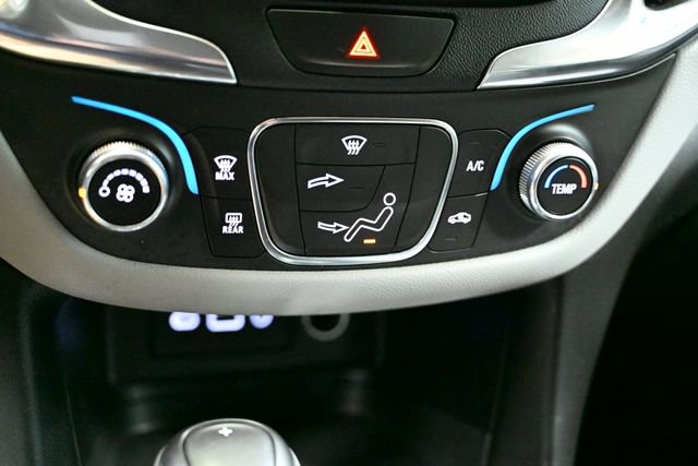 Used 2021 Chevrolet Equinox LS w/ LPO, Blackout Package image 32