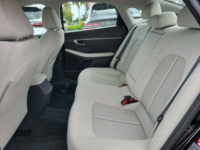 Certified 2023 Hyundai Sonata SEL w/ Cargo Package FWD image 13