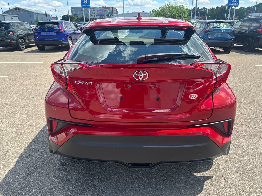 Used 2021 Toyota C-HR XLE FWD image 6