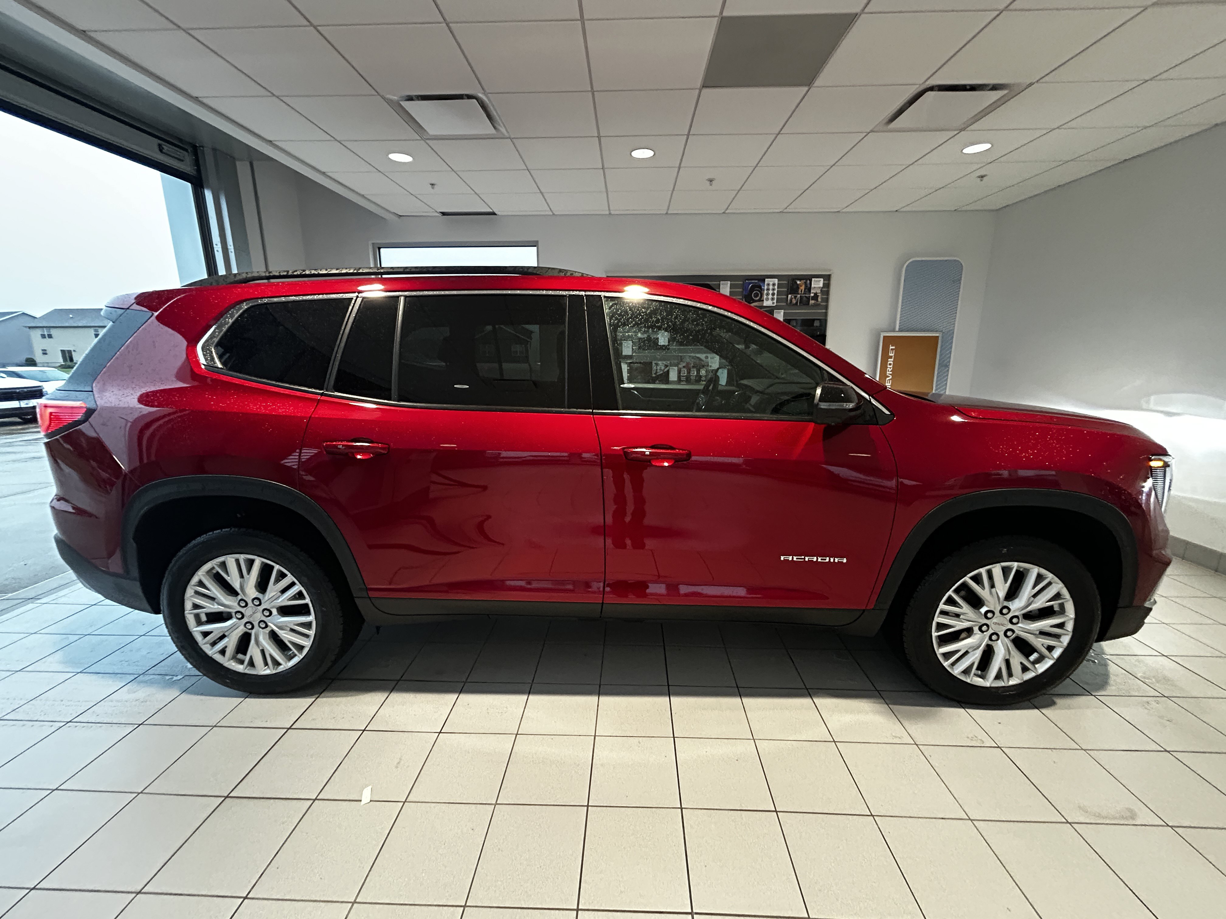 Used 2024 GMC Acadia Elevation w/ Luxury Package FWD image 6
