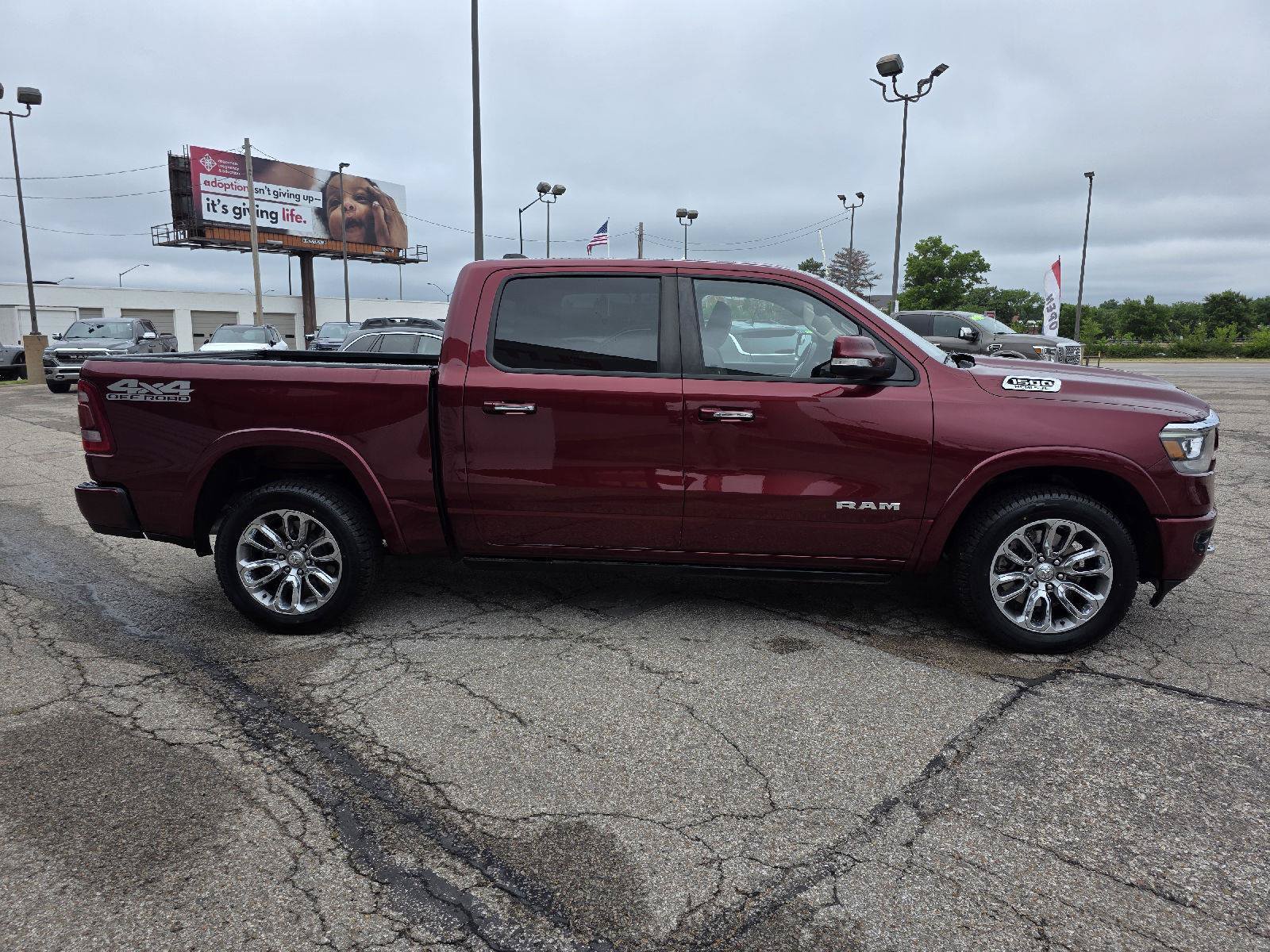 Used 2021 RAM 1500 Laramie w/ Laramie Southwest Edition AWD/4WD image 4
