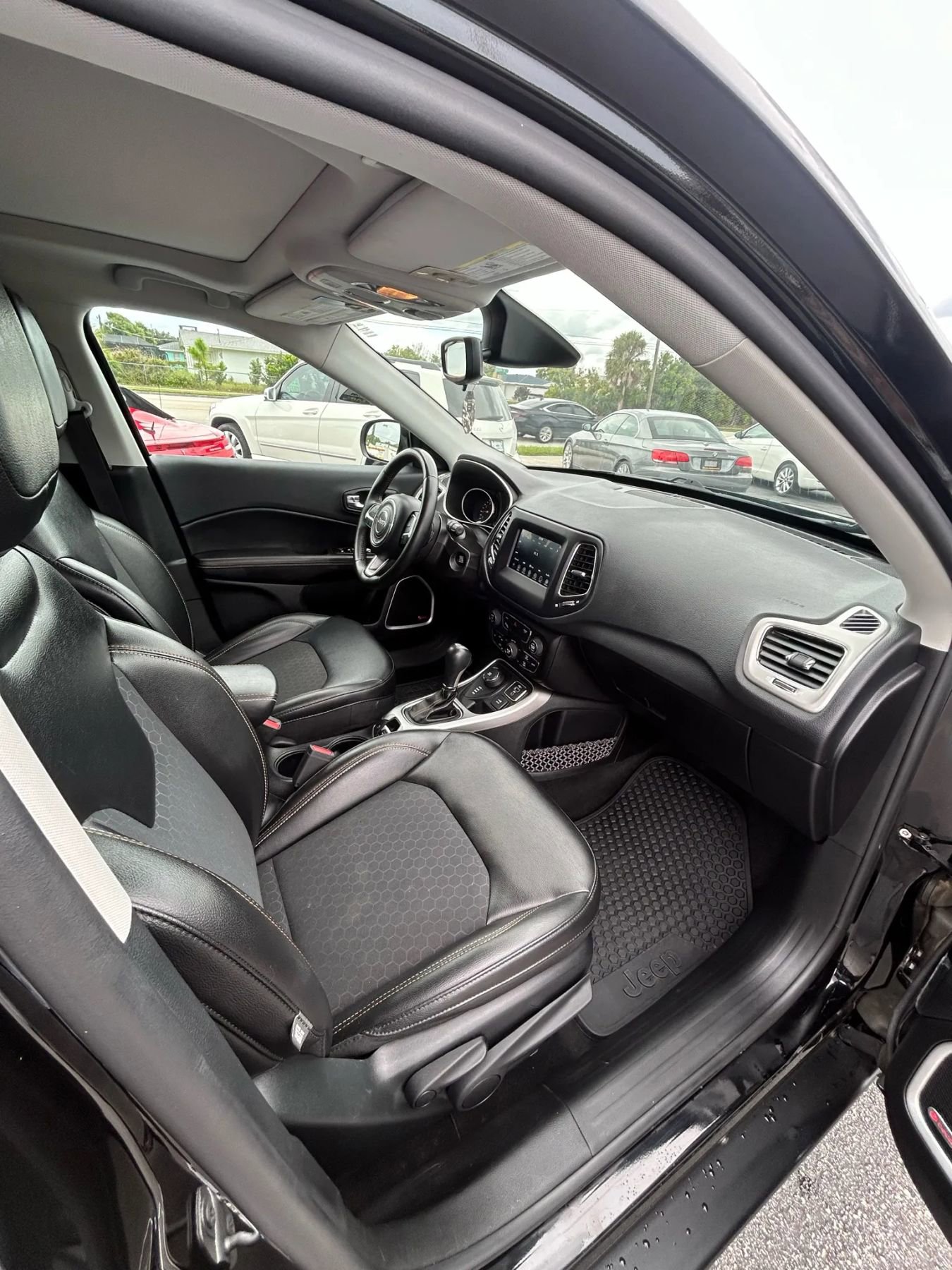 Used 2019 Jeep Compass Latitude w/ Cold Weather Group image 21
