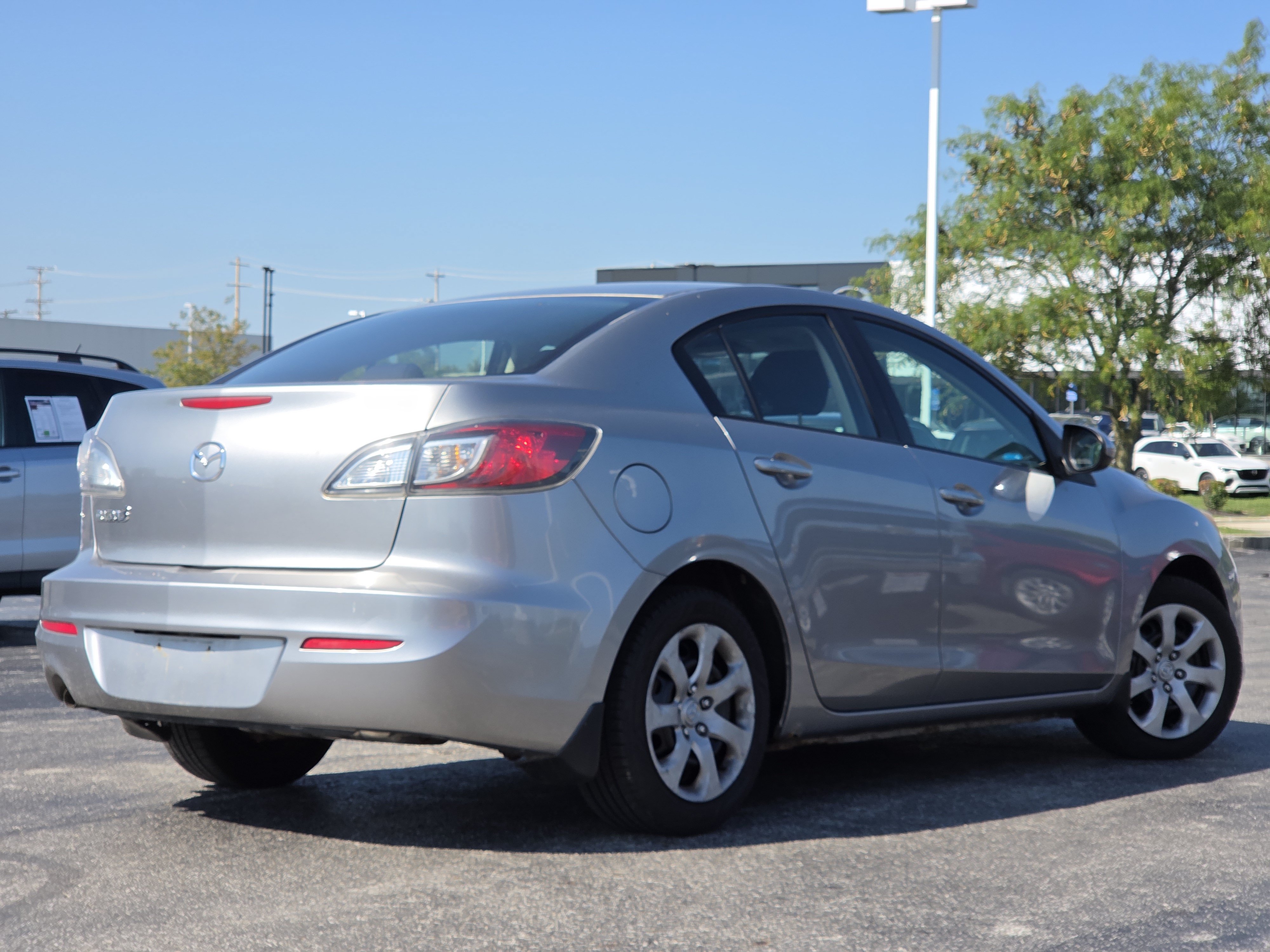 Used 2012 MAZDA MAZDA3 i Sport FWD image 5