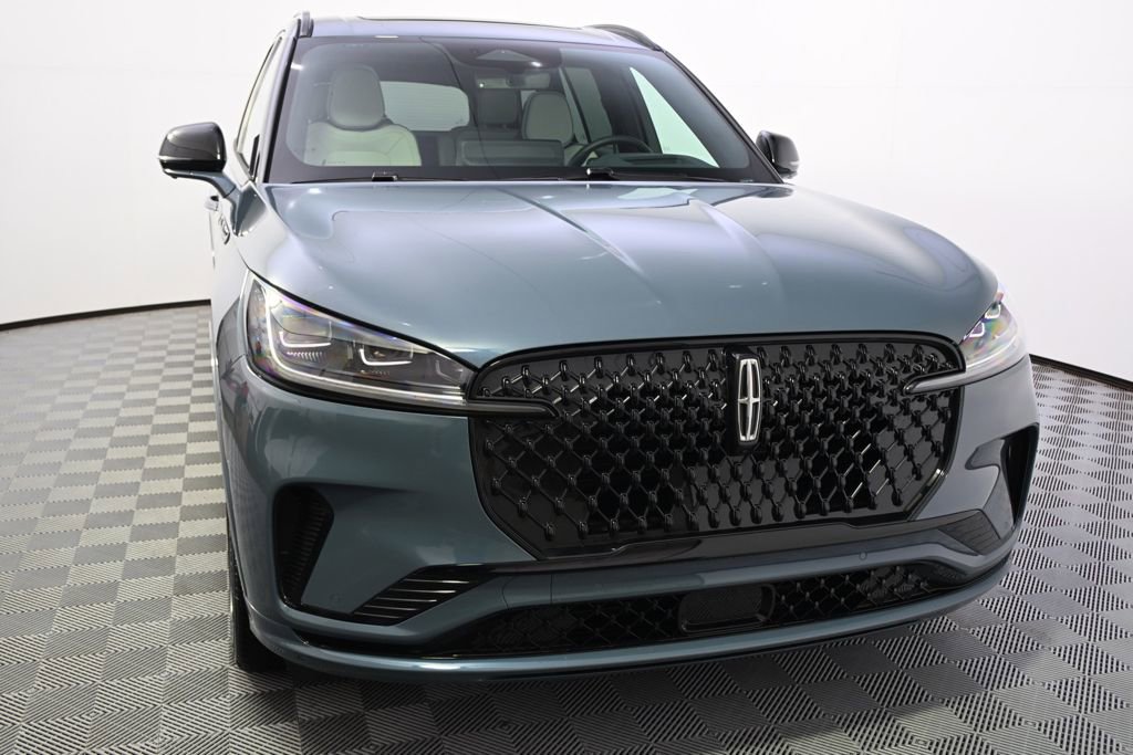 New 2026 Lincoln Aviator Black Label w/ Jet Appearance Package image 9