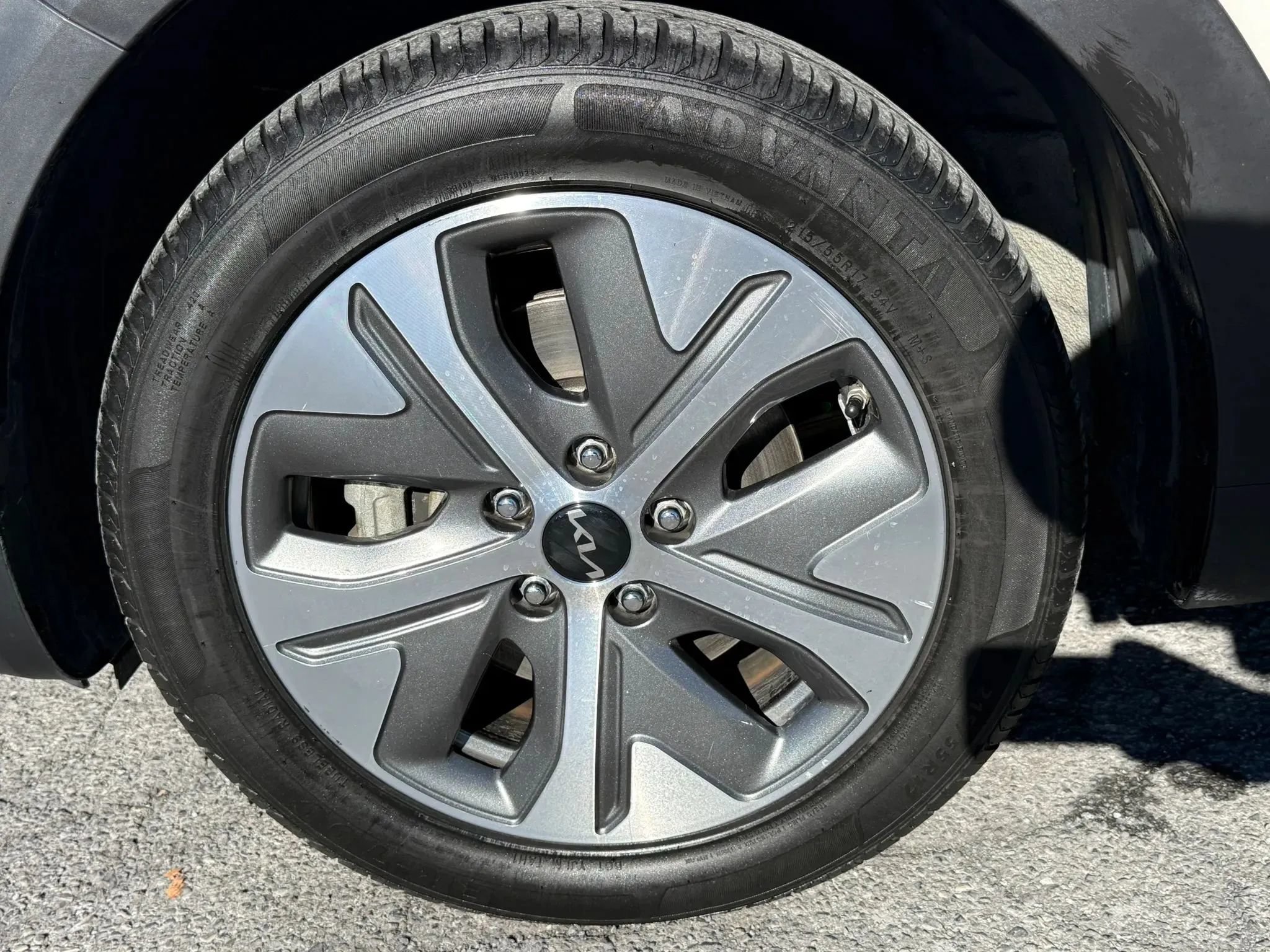 Used 2022 Kia Niro EX w/ Cold Weather Package FWD image 28