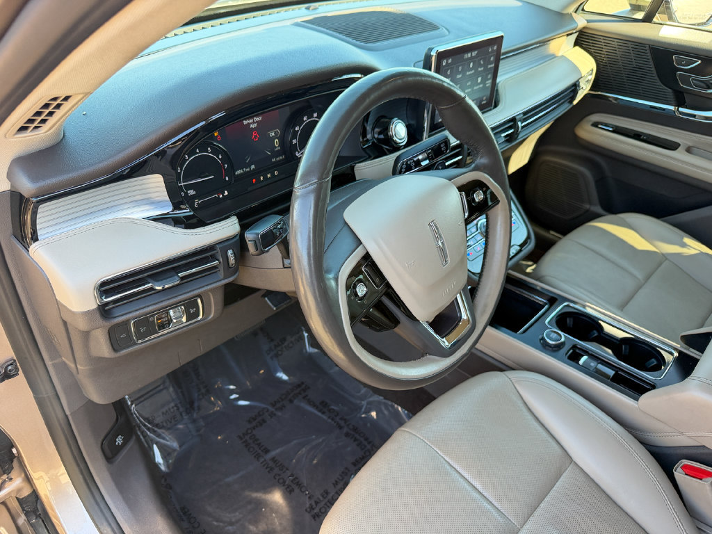 Used 2021 Lincoln Corsair FWD w/ Premium Package image 12