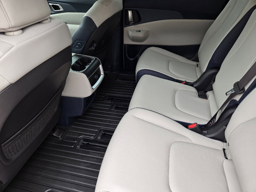 New 2026 Kia Carnival EX image 19