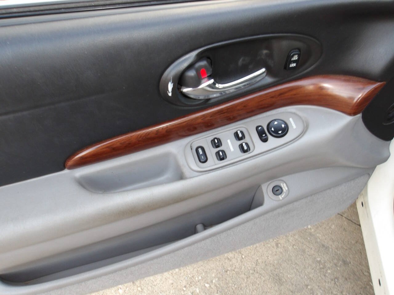 Used 2004 Buick Le Sabre Custom FWD image 15