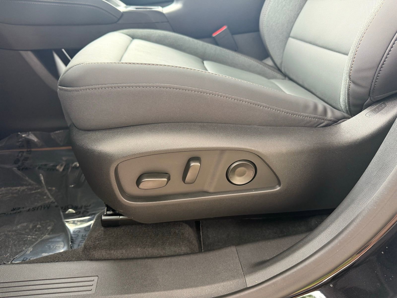 New 2026 GMC Terrain AT4 w/ Convenience Package III image 25