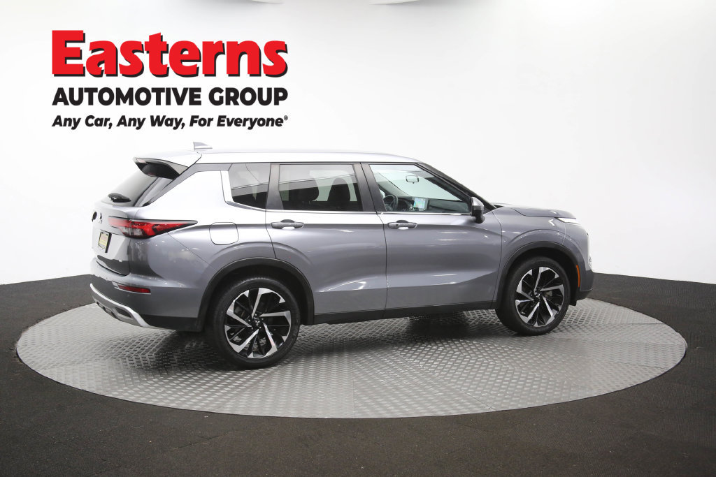Used 2024 Mitsubishi Outlander SE FWD image 43