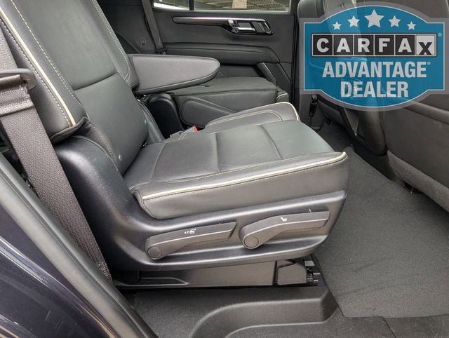 Used 2025 Chevrolet Tahoe Premier AWD/4WD image 24
