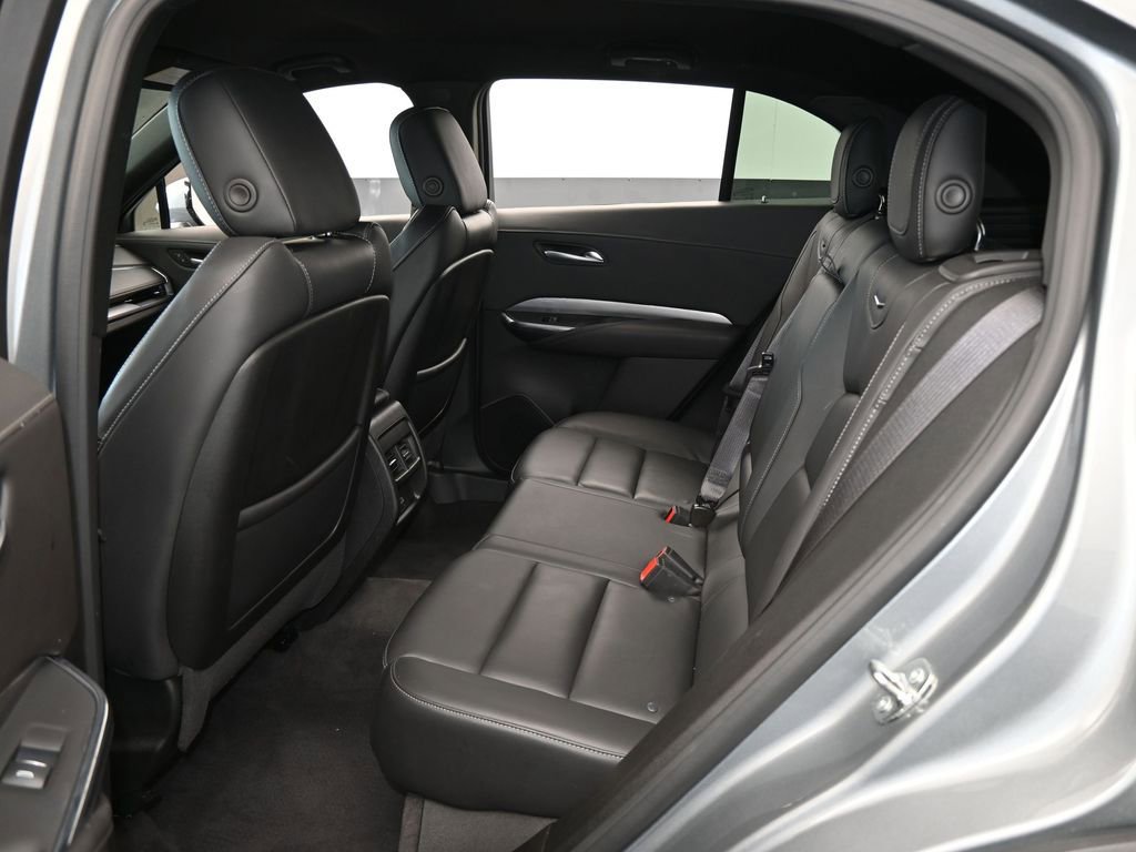 Used 2024 Cadillac XT4 Premium Luxury image 32