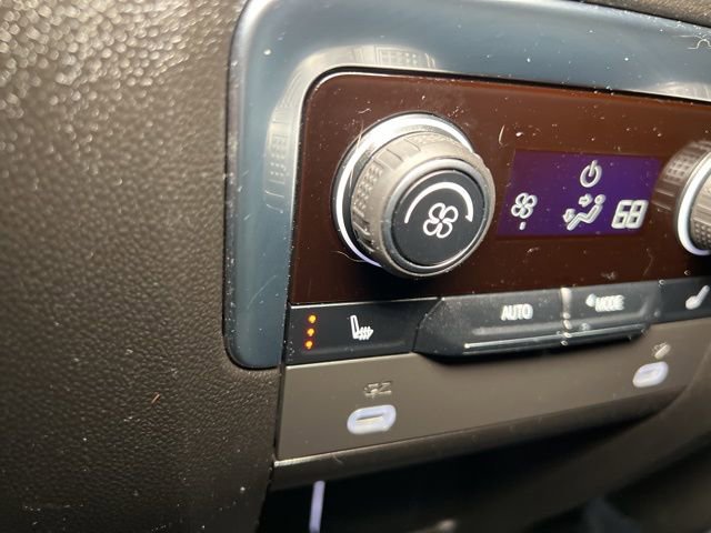 Used 2023 Chevrolet Suburban RST w/ Luxury Package image 55