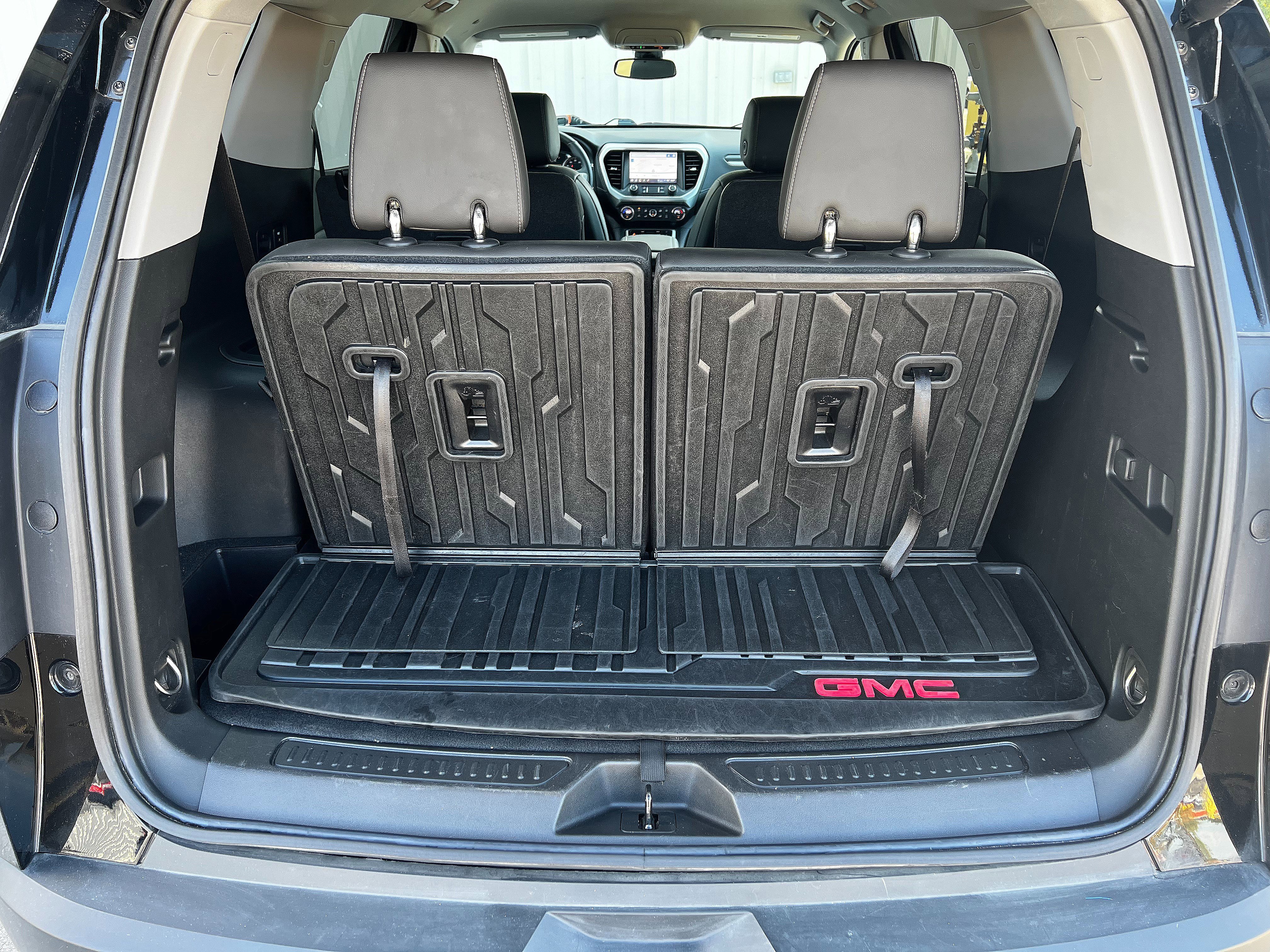 Used 2023 GMC Acadia SLT w/ Preferred Package image 23