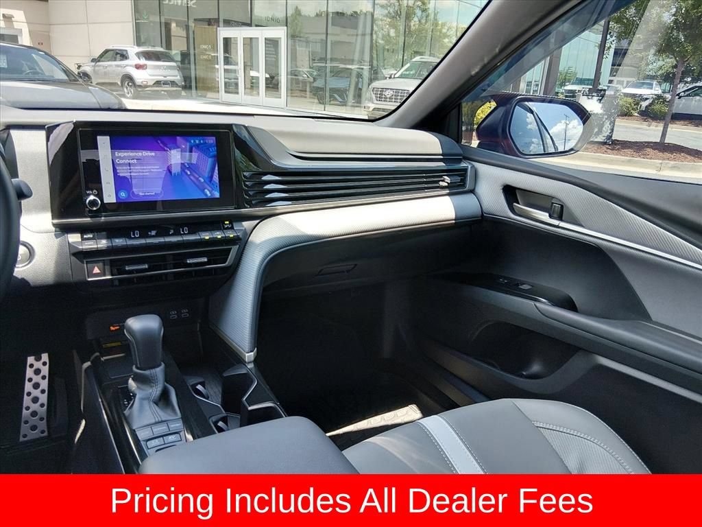 Used 2026 Toyota Camry SE w/ Convenience Package FWD image 11