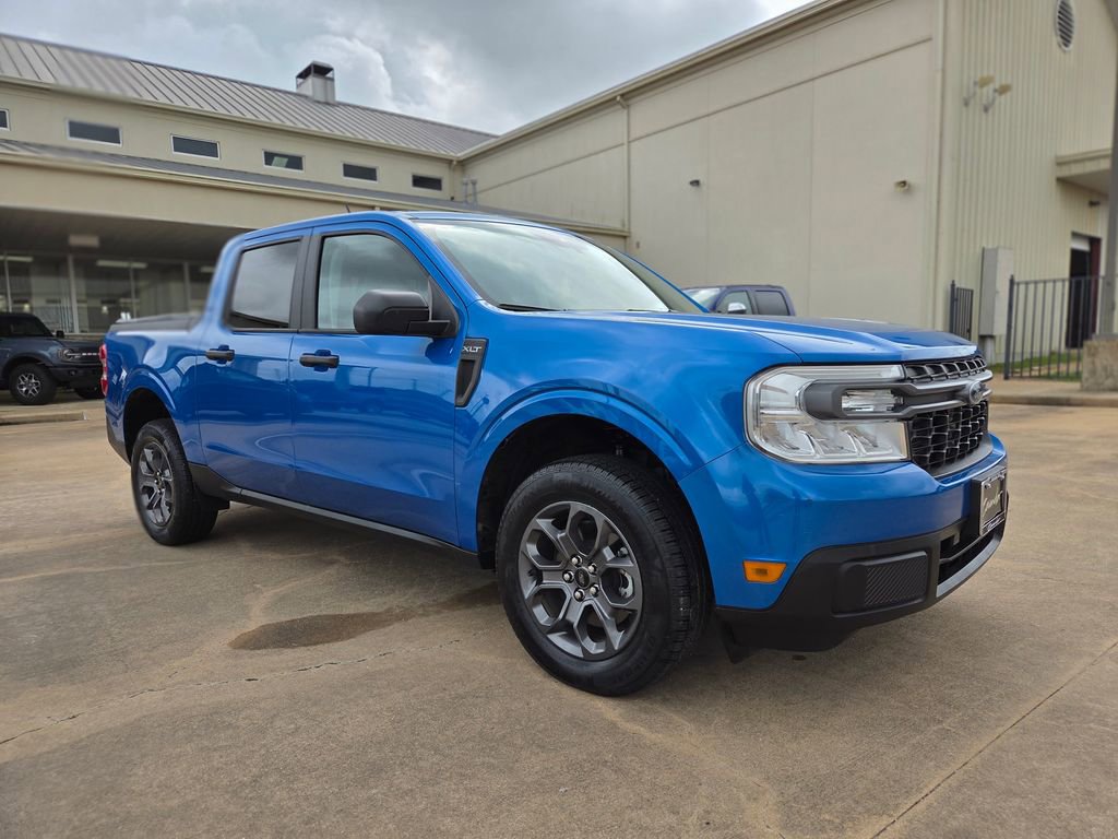 Used 2022 Ford Maverick XLT image 3