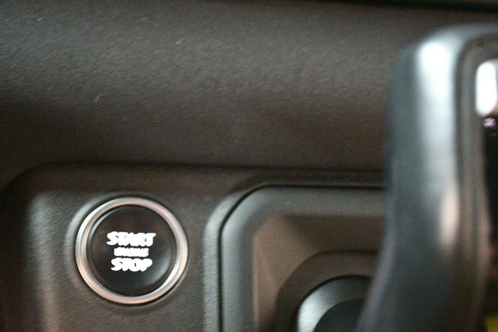 Used 2023 Land Rover Defender 110 X-Dynamic SE image 57