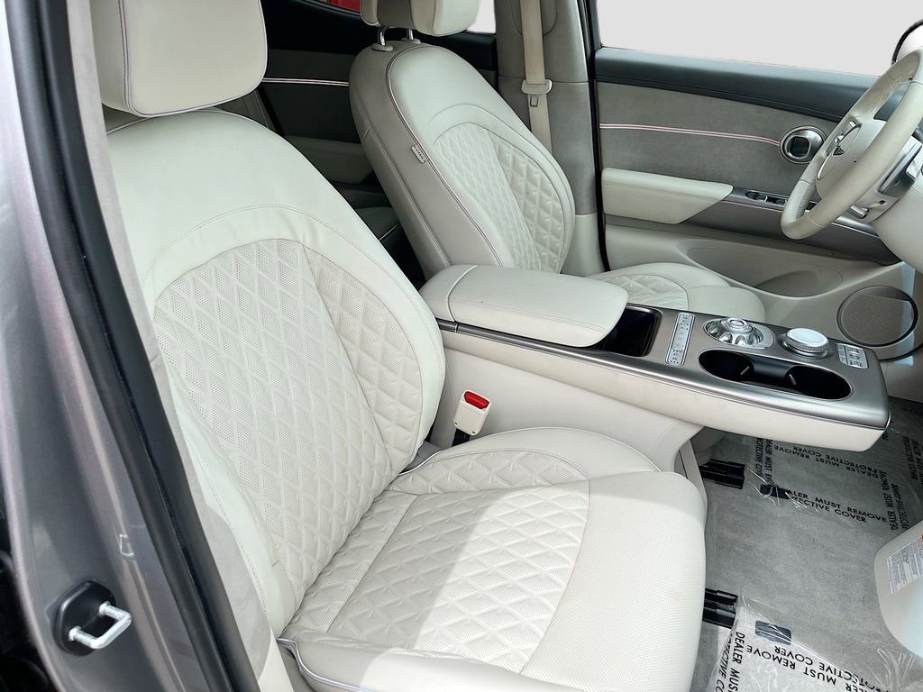 Used 2025 Genesis GV60 Performance AWD/4WD image 29