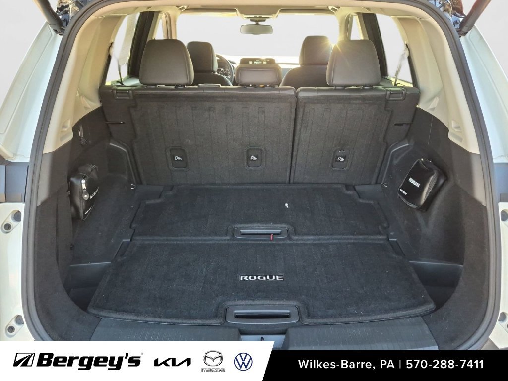 Used 2023 Nissan Rogue SL w/ SL Premium Package AWD/4WD image 32