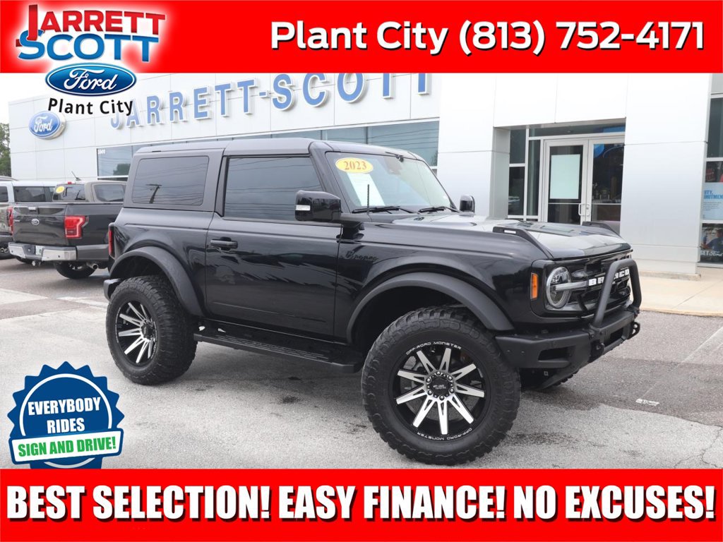 Certified 2023 Ford Bronco Outer Banks w/ Sasquatch Package