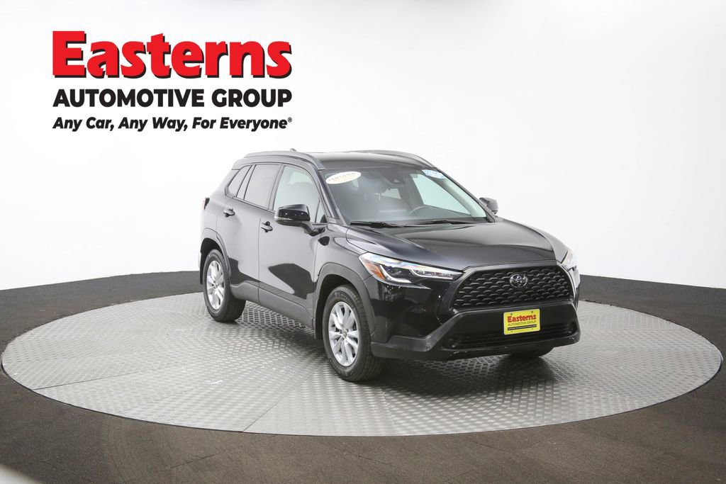 Used 2022 Toyota Corolla Cross LE image 49