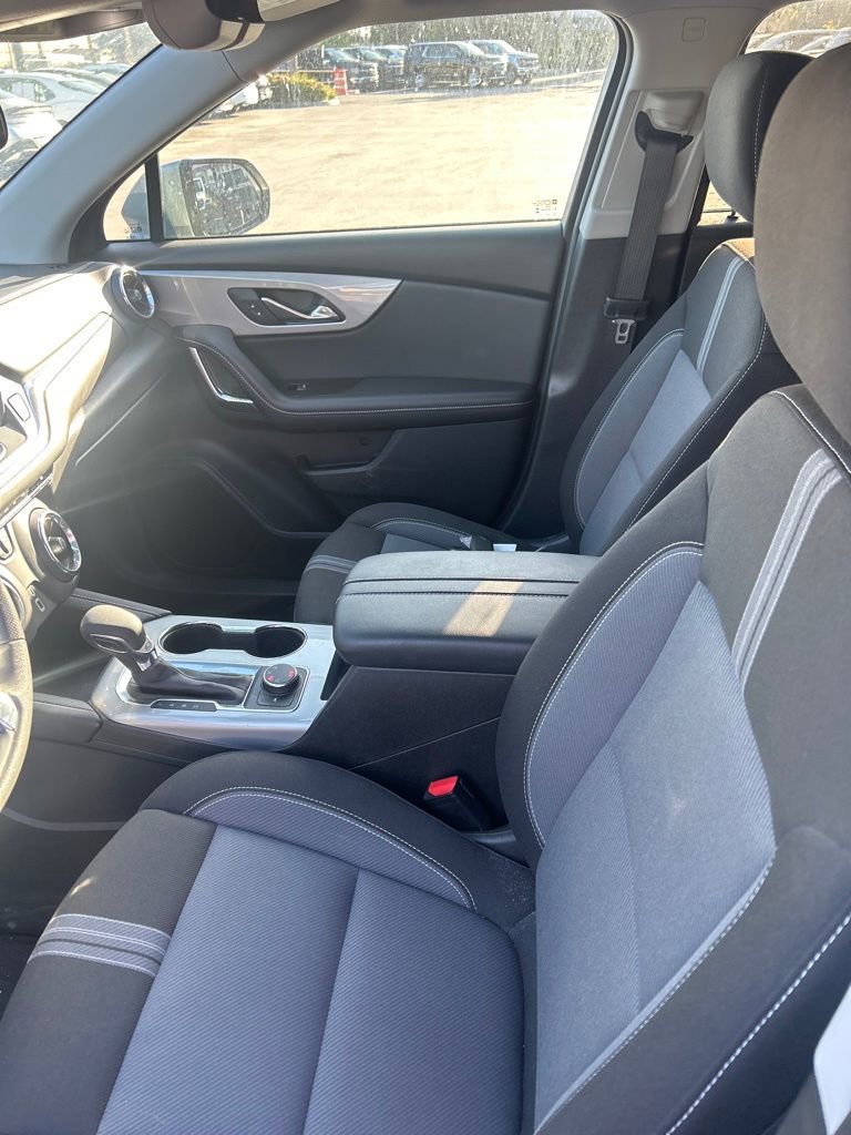 Used 2025 Chevrolet Blazer LT image 13