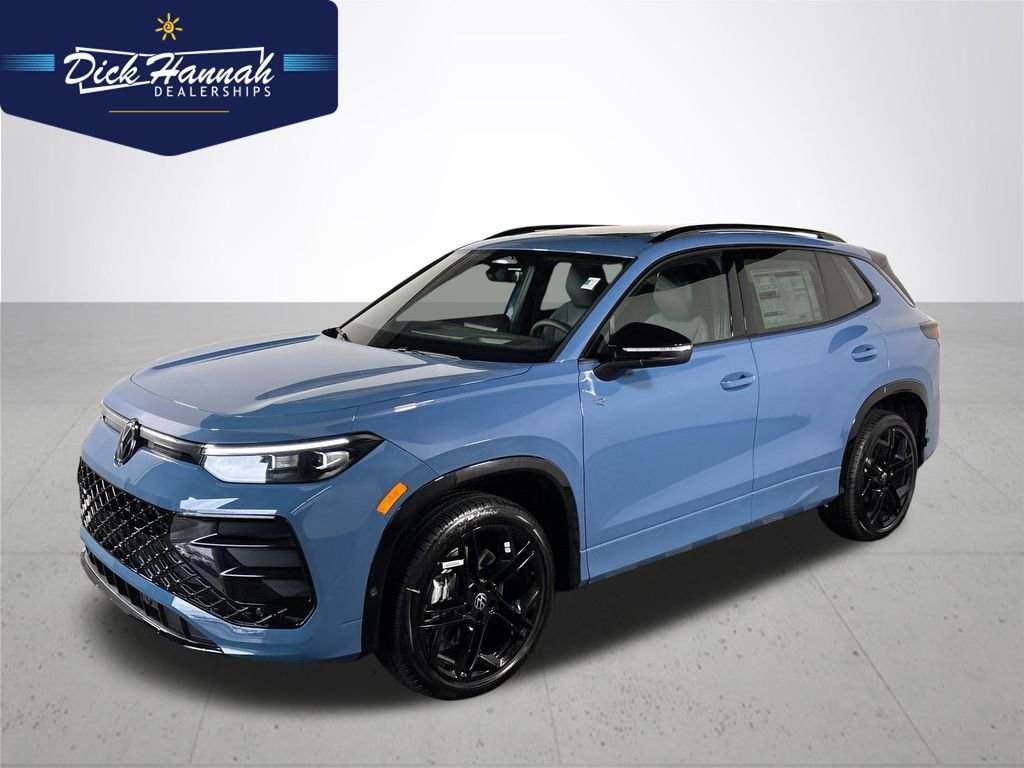 New 2025 Volkswagen Tiguan SE R-Line image 1