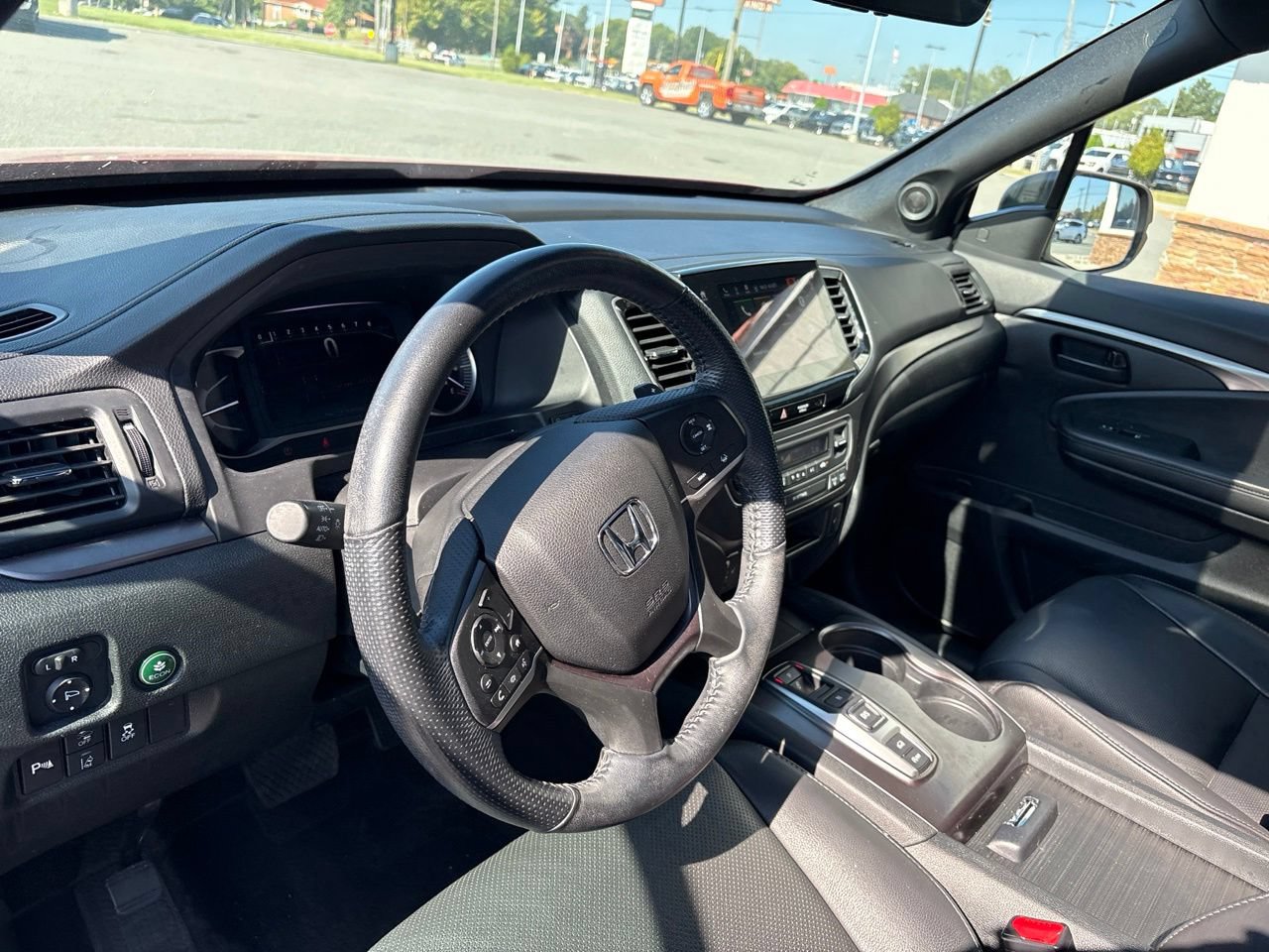Used 2023 Honda Passport EX-L image 4
