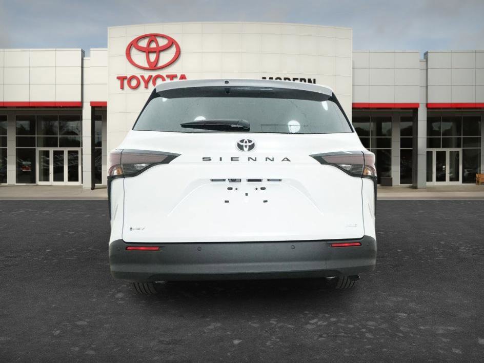 New 2026 Toyota Sienna XLE FWD image 21