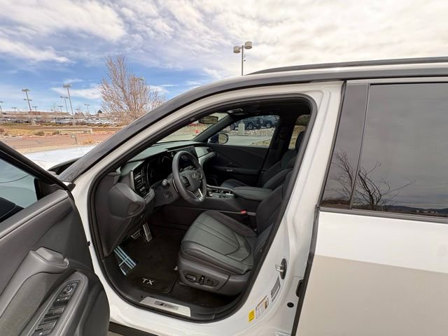 Used 2025 Lexus TX 500h AWD w/ Technology Package image 14