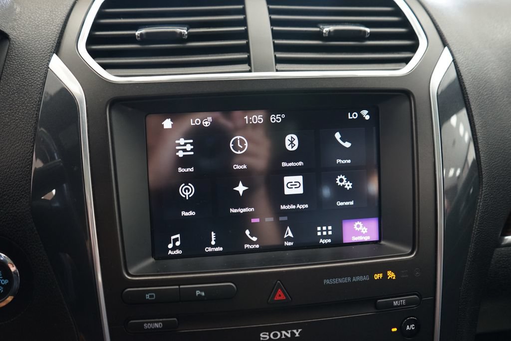 Used 2019 Ford Explorer Limited w/ Class III Trailer Tow Package AWD/4WD image 38