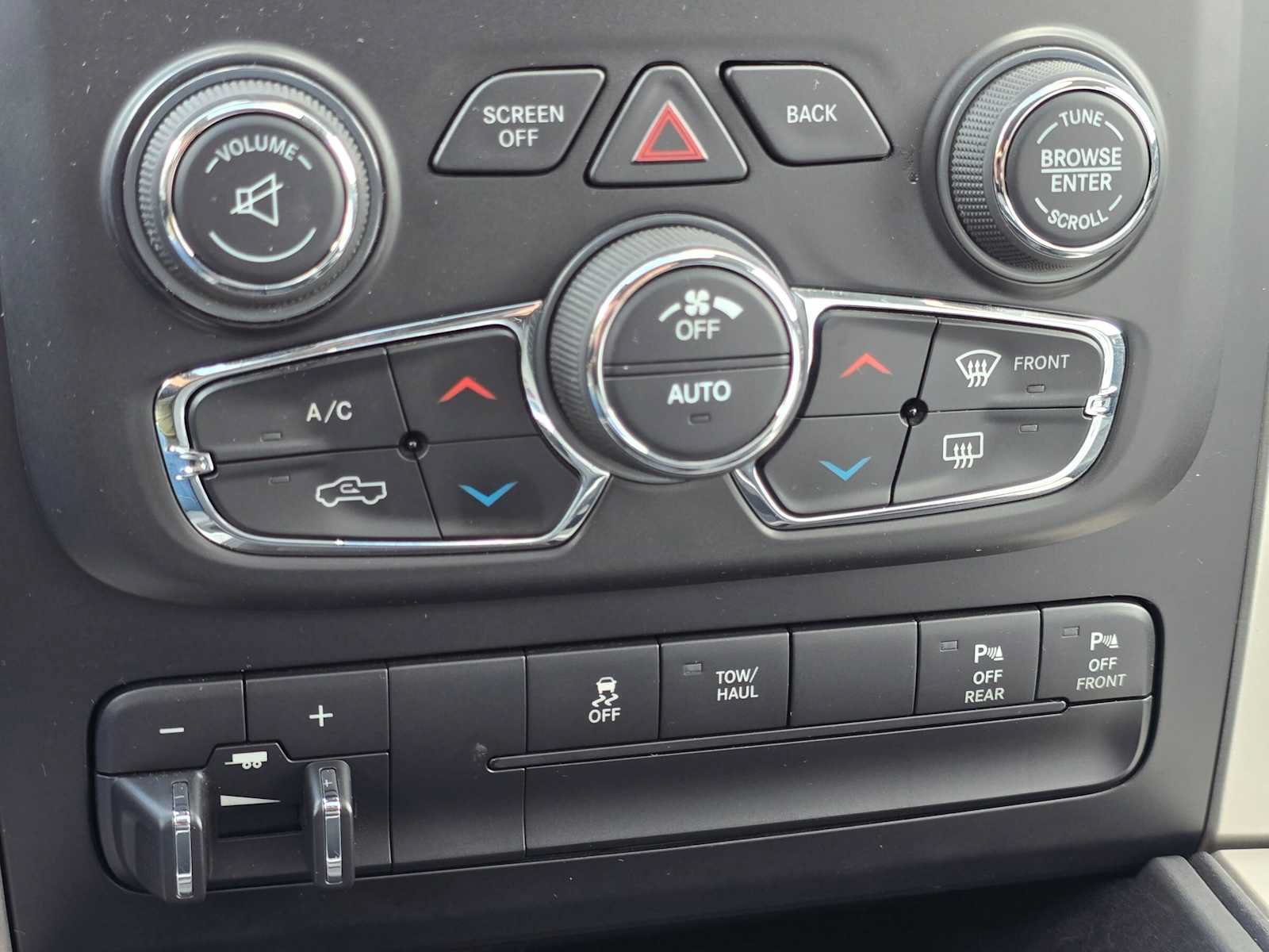 Used 2017 RAM 1500 Big Horn AWD/4WD image 28
